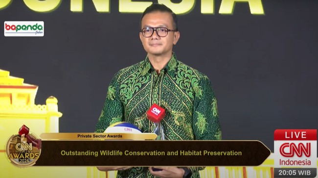 Taman Safari Indonesia dianugerahi penghargaan Outstanding Wildlife Conservation and Habitat Preservation dalam ajang CNN Indonesia Awards.