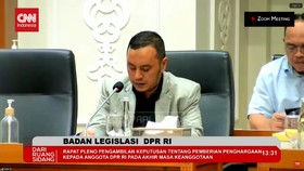 VIDEO: DPR Berencana Beri Tanda Kehormatan ke Anggota Dewan