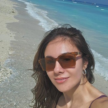 Jawaban Wulan Guritno Ditanya Enakan Adegan Ciuman dengan Jefri Nichol atau Nicholas Saputra