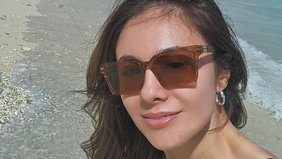 Wulan Guritno di Gili Meno Wulan Guritno di Gili Meno