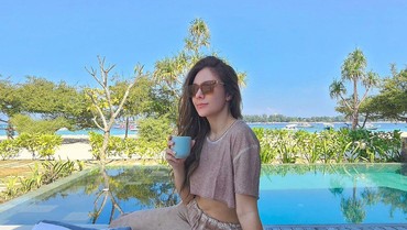 img-title Wulan Guritno Dapat Peran Jadi Mertua yang Selingkuh dengan Menantu?