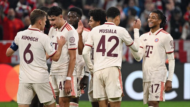 Bayern Munchen berada di puncak klasemen Liga Champions berkat kemenangan telak 9-2. Sementara Celtic dan Aston Villa menempel ketat Bayern.