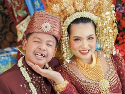 Dustin Tiffani Bukan Ada Apanya hingga Ditha Rizky Amalia Mau Dinikahi