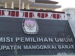 Pemilih Berusia Satu Abad Ikut Coblos Pilkada Manggarai Barat 2024