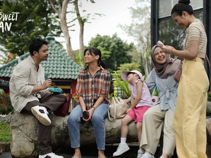 Daftar Film Terbaik yang Disutradarai Sabrina Rochelle Kalangie, Terbaru Home Sweet Loan