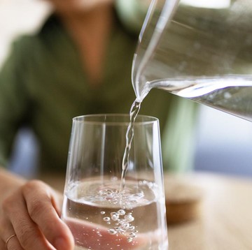 img-title Hindari 5 Kesalahan Minum Air Putih, Sepele tapi Punya Dampak Negatif