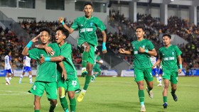 FOTO: Jatim Raih Emas PON 2024 Usai Hajar Jabar di Final