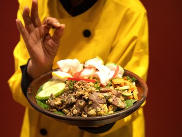 img-title Mencicipi Nasi Goreng Spesial Hasil Resep Rahasia Sisca Soewitomo