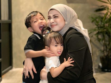 Kesha Ratuliu Putuskan Menyapih Anak karena Kerap Alami Flek di Kehamilan Ketiga