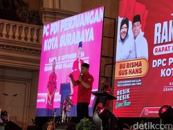 Ini Janji Eri ke Ranting PDIP yang Menangkan Risma-Gus Hans dan Eri-Armuji