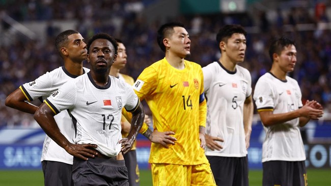 Meski berstatus sebagai 'tim terlemah' di Grup C Kualifikasi Piala Dunia 2026, kehadiran Timnas Indonesia di Qingdao membuat takut media China.