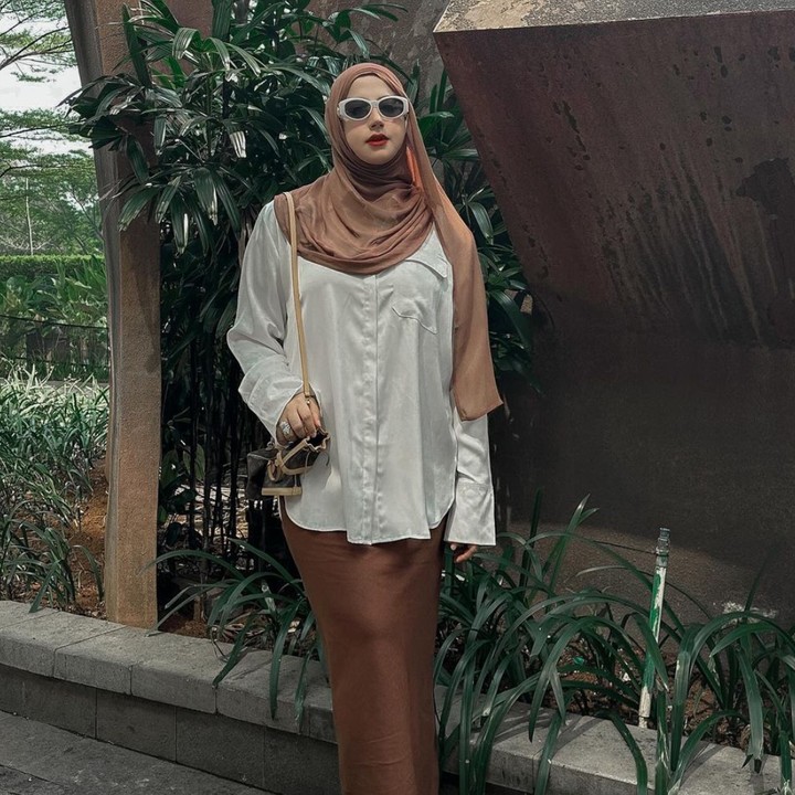 <p>Meski sudah terlihat semakin langsing, Tasyi mengaku masih ingin menurunkannya hingga 15 kilogram lagi. "Masih 15 KG<em> to go</em>!! semangat dietnyaa," ungkap Tasyi. (Foto: Instagram@tasyiiathasyia)</p>