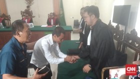 Nyoman Sukena Pemelihara Landak di Bali Divonis Bebas