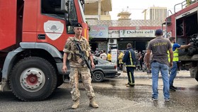 FOTO: Lebanon Diguncang Ledakan Misterius Pager sampai Walkie Talkie