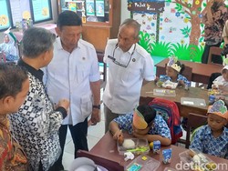 Wiranto Sebut Anggaran Makan Bergizi Gratis Berbeda di Tiap Daerah