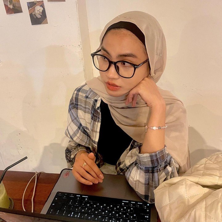 <p>Ya, setelah mengikuti ajang <em>Clash of Champions</em>, Xaviera kembali merantau ke Korea untuk melanjutkan kuliah di Korea Advanced Institute of Science & Technology (KAIST). "Kompilasi minggu pertama kembali menjadi anak kuliahan di kaist," tulisnya di caption. (Foto: Instagram @xavieraaputri)<br /><br /><br /></p>
