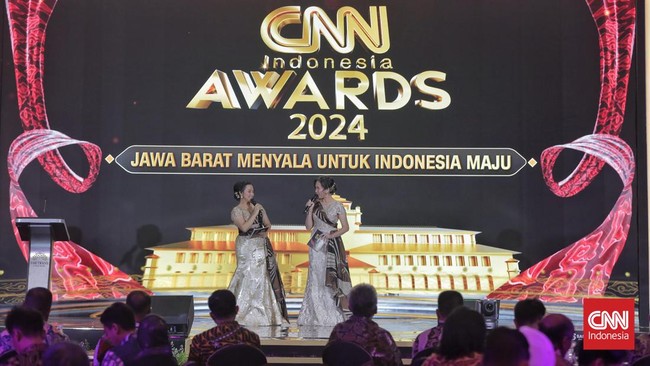 FOTO: Iyos Somantri Raih Outstanding Nature Conservations Leader