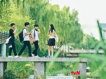 Suka Nonton Our Beautiful Summer? Tak Kalah Bagus, Ini 5 Drama Korea Pendek Rating Tertinggi