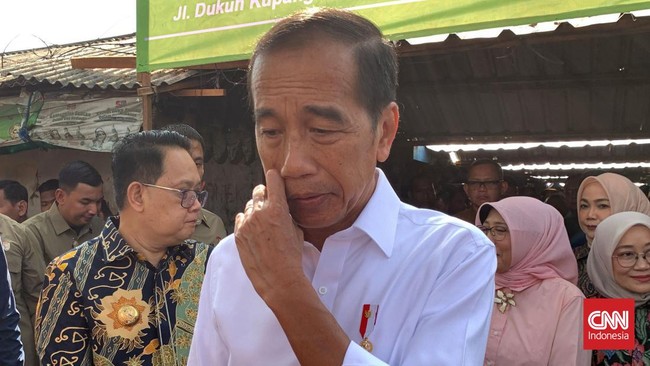 Jokowi meminta maaf kepada penduduk NTT jika selama dirinya memimpin Indonesia ada kesalahan dan kebijakan nan kurang berkenan.