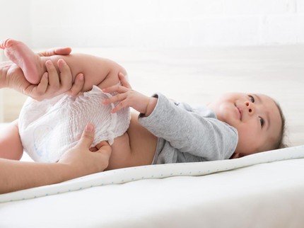Popok Bayi Baru Lahir: Panduan Memilih Ukuran, Aturan Mengganti dan Rekomendasi yang Bagus