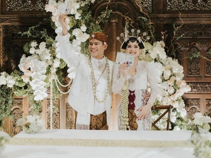 7 Potret Akad Nikah Nino RAN, Mengejutkan & Sukses Bikin Fans Patah Hati
