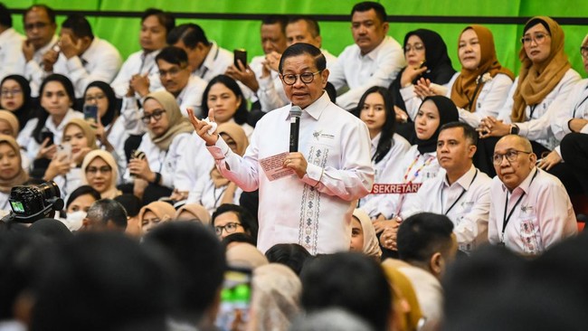 Pramono Anung meyakini Presiden Joko Widodo (Jokowi) tidak bakal menunjuk Sekretaris Kabinet (Seskab) definitif menjelang purnatugas.