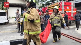 VIDEO: 3 Balita Ditemukan Tewas Saat Kebakaran Rumah Kontrakan