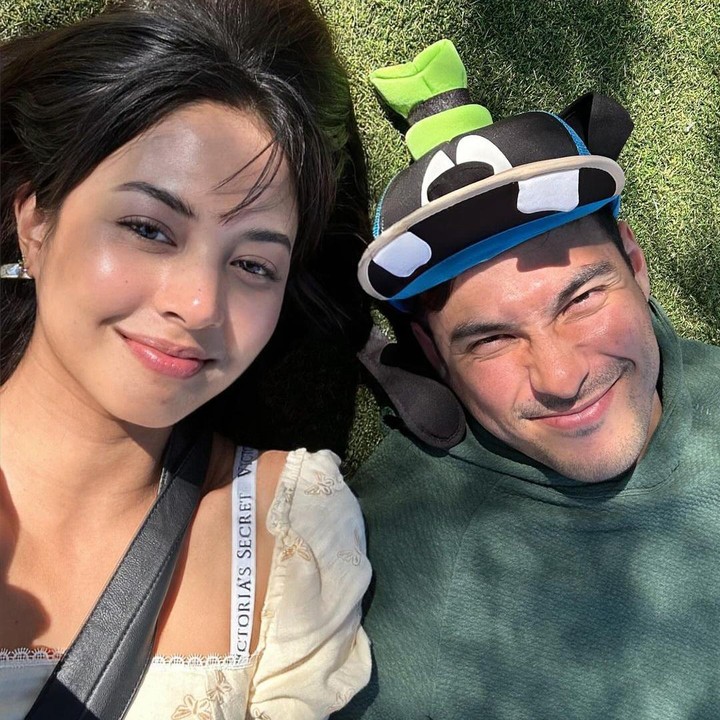 <p>Kabar bahagia datang dari artis cantik Aurelie Moeremans, Bunda. Perempuan 31 tahun ini baru saja mengumumkan bahwa dirinya dan sang kekasih, Tyler Bigenho, resmi bertunangan. (Foto: Instagram: @aurelie)</p>