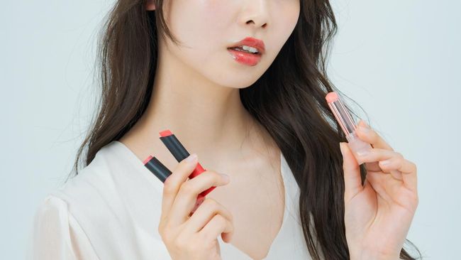 10 Rekomendasi Lipstik Ombre Terbaik yang Bagus dan Elegan