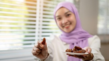 Ketahui Manfaat Kurma untuk Ibu Menyusui dan Resep Olahannya untuk ASI Booster