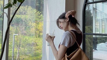 Jung So Min 'Love Next Door' Pamer Foto Bubbly Date Perdana Bareng Ibunda