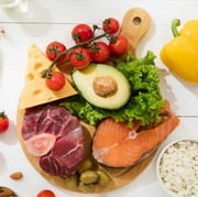 Cermati 5 Tanda Tubuhmu Sudah Terlalu Banyak Konsumsi Protein