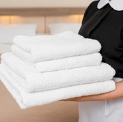 Perlukah Memberi Uang Tip ke Staf Hotel dan Berapa Besarannya? Begini Menurut Pakar Etiket...