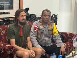 Pilot Susi Air Akhirnya Berhasil Dibebaskan dari KKB!