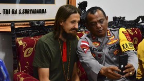FOTO: Pilot Susi Air Philip Mehrtens Bebas Setelah 1,5 Tahun Disandera