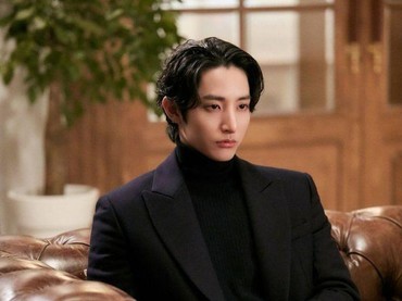 img-title Tinggalkan YG Entertainment, Lee Soo Hyuk Gabung Agensi Sooyoung