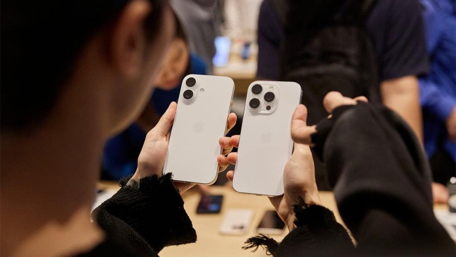 iPhone 16 di Apple Store