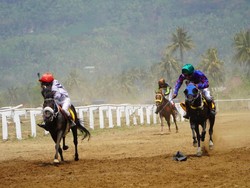 118 Kuda Beradu di Pacitan dalam Lomba Pacuan Kapolres Cup 2024