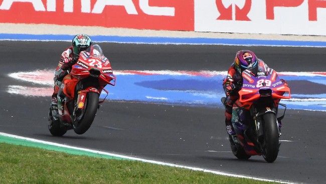 Jorge Martin mengomentari insiden senggolan dengan Enea Bastianini hingga melebar di MotoGP Emilia Romagna 2024, Minggu (22/9).