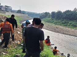 Basarnas: Kedalaman Kali Bekasi Lokasi 7 Mayat Tak Rata, Ada yang 2 Meter