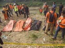 7 Mayat di Kali Bekasi Diduga Terendam Selama 24 Jam