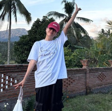 Han Hyo Joo Kunjungi Bali untuk Syuting Drama 'Romantics Anonymous', Intip Keseruannya!