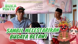 img-title Buka Pintu Rumah Si Tukang Bikin Pantun, Bang Ocid Ada Sanggar Tarinya