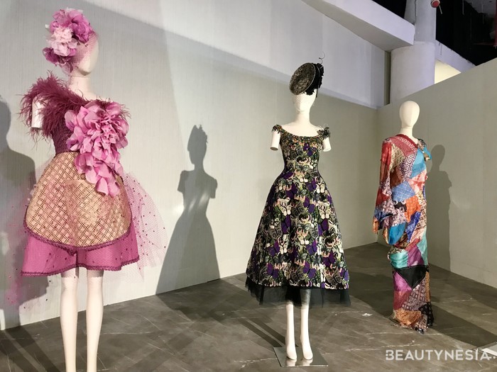 Gaya Fashion Installation