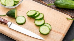 Resep Salad Timun ala Logan yang Viral di TikTok