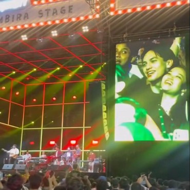 7 Momen Jefri Nichol Kepergok Cium-Peluk Mesra Cicit Soekarno saat Nonton Konser