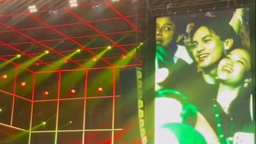7 Momen Jefri Nichol Kepergok Cium-Peluk Mesra Cicit Soekarno saat Nonton Konser