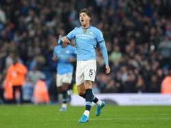 Stones Tampil Jadi Striker Lalu Selamatkan City dari Kekalahan