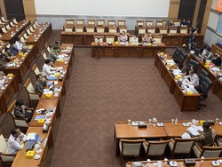 Komisi I DPR Rapat Bareng Menko Polhukam-Kominfo Bahas Isu Kebocoran Data