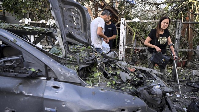 FOTO: Kota Kiryat Bialik Israel Digempur Roket Hizbullah